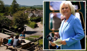 Sue-Barker-live-Cotswolds-Gloucestershire